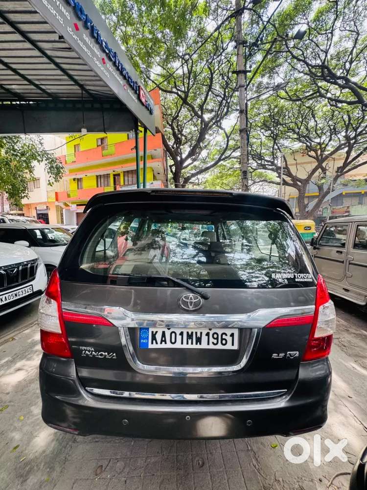 Toyota Innova 2.5 VX 7 Seater BS IV, 2011, Diesel