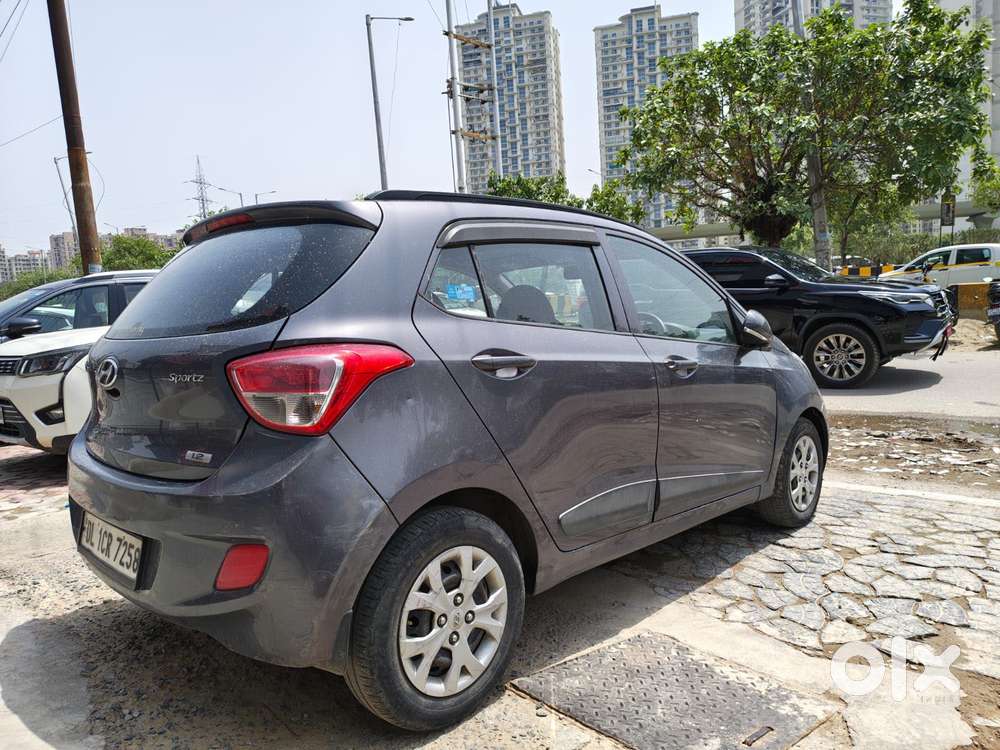 Hyundai Grand I10 Sportz, 2016, Petrol