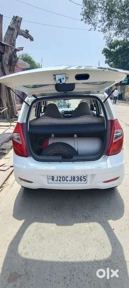 Hyundai I10 Cng Fitted 2016