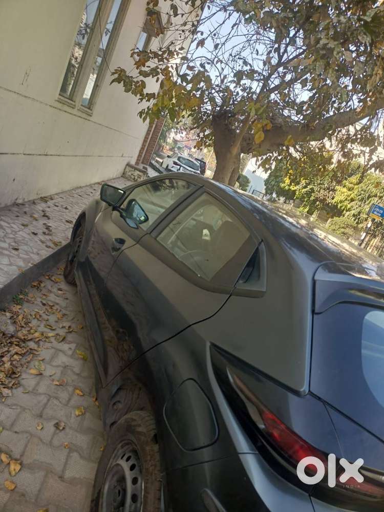 Excellent Condition Tata Altroz 2020 1.2 L Petrol