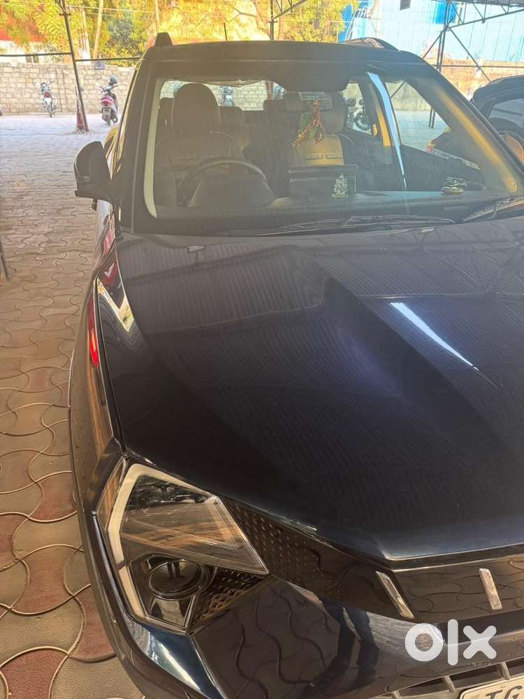 Mahindra Xuv 3xo 2025 Petrol 10500 Km Driven