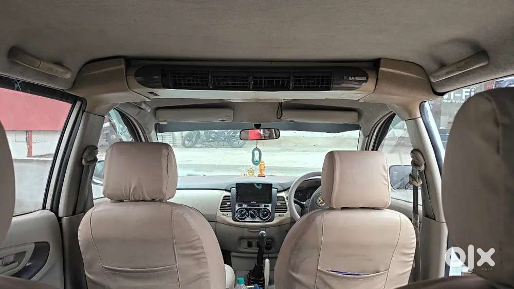 Toyota Innova 2.5 E 2010