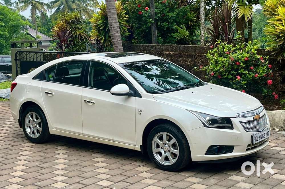 Low Km Chevrolet Cruze Ltz 2013 Very Good Condition Accident Free