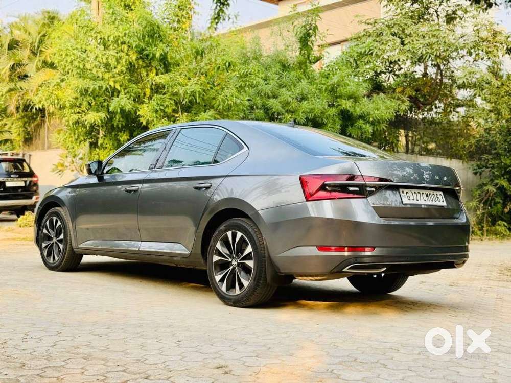 Skoda Superb 2.0 L&k Tsi At, 2022, Petrol