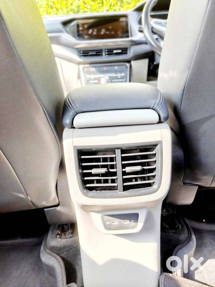 Volkswagen Taigun 1.0 Tsi Topline, 2022, Petrol