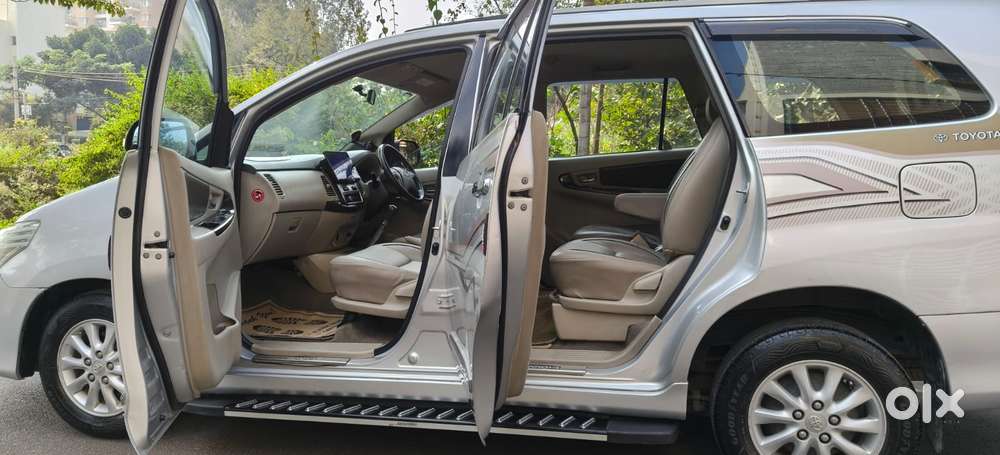 Toyota Innova 2.5 Zx 7 Str Bs-iv, 2014, Diesel