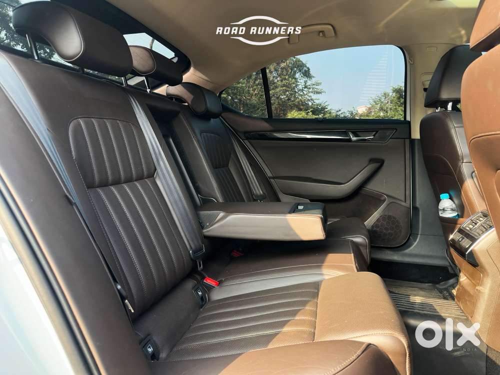 Skoda Superb L&k 1.8 Tsi At, 2020, Petrol