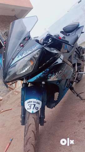 R15 v2 clearance olx