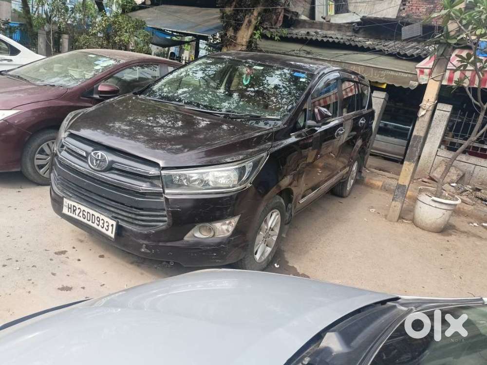 Toyota Innova Crysta 2.7 Gx Limited Edition At 7 Str, 2017, Petrol