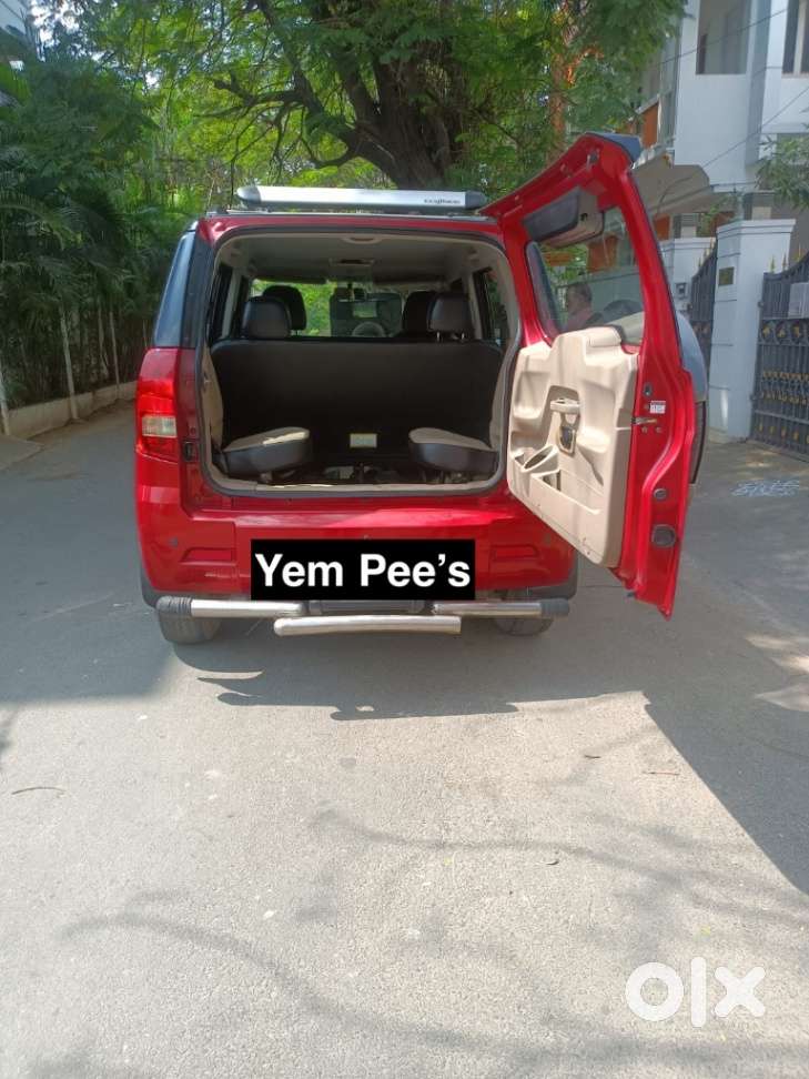 Mahindra Tuv 300 T10 Amt Dual Tone, 2018, Diesel