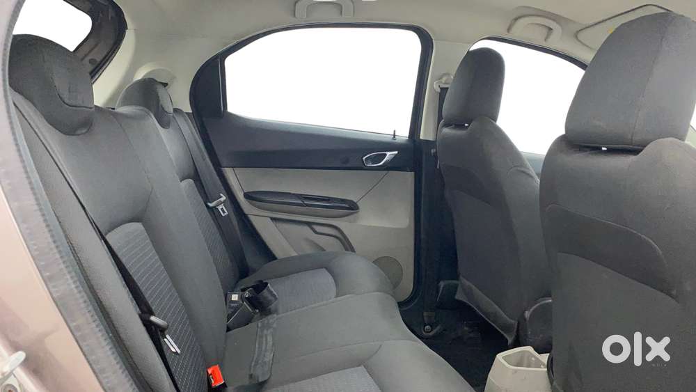 Tata Tiago 1.2 Revotron Xz, 2017, Petrol