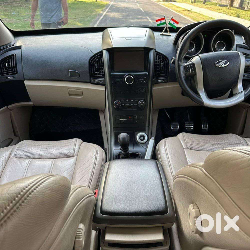 Mahindra Xuv500 At W10 Awd, 2015, Diesel