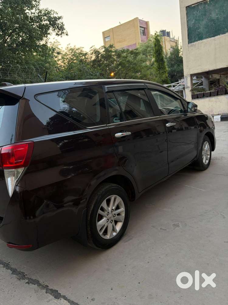 Toyota Innova Crysta 2.4 V 8 Str, 2018, Diesel