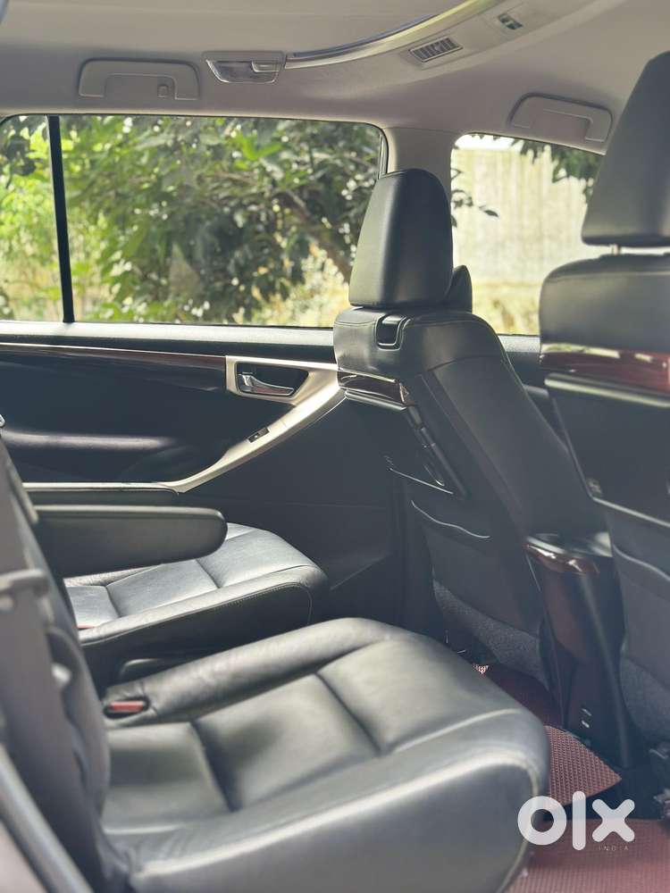 Toyota Innova Crysta 2.4 Z 7 Str, 2016, Diesel