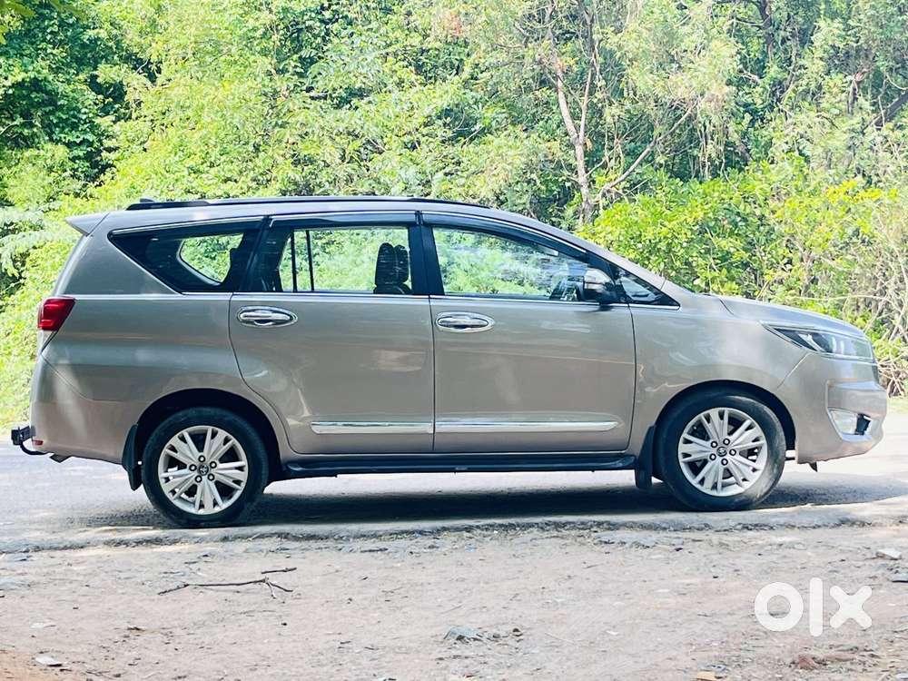 Toyota Innova Crysta, 2016, Diesel