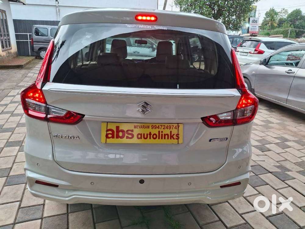 Maruti Suzuki Ertiga Vxi At Petrol, 2022, Petrol