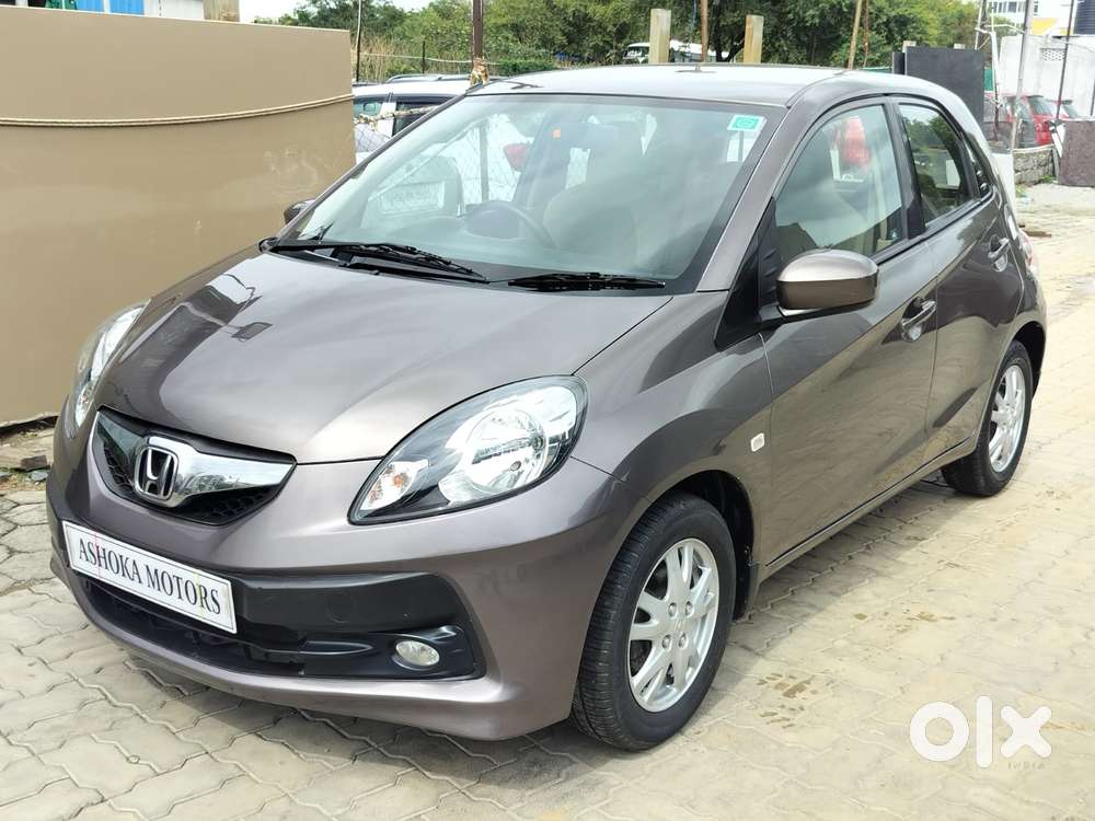 Honda Brio V Mt, 2012, Petrol