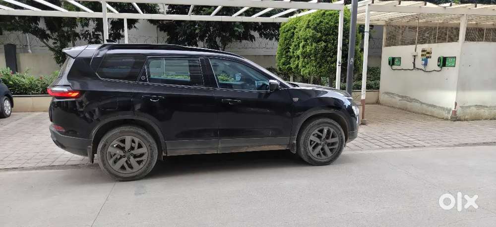 Tata Safari Top End Diesel Red Dark Edition 2023