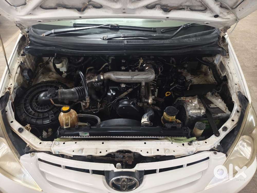 Toyota Innova 2.5 G (diesel) 8 Seater Bs Iv, 2010, Diesel