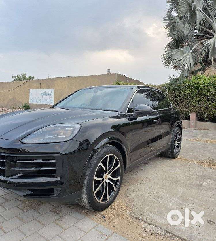 Porsche Cayenne S Tiptronic, 2024, Petrol