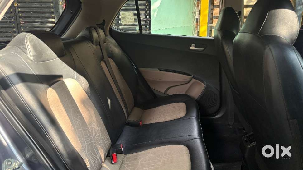Hyundai i10 Sportz AT, 2019, Petrol