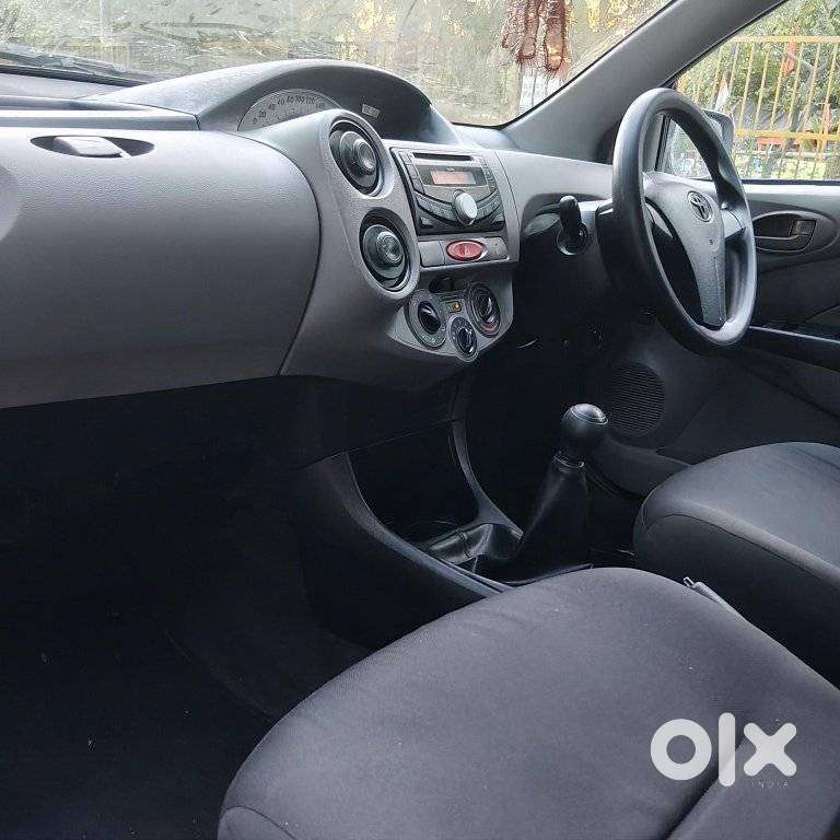 Toyota Etios 2010-2012 G, 2011, Petrol