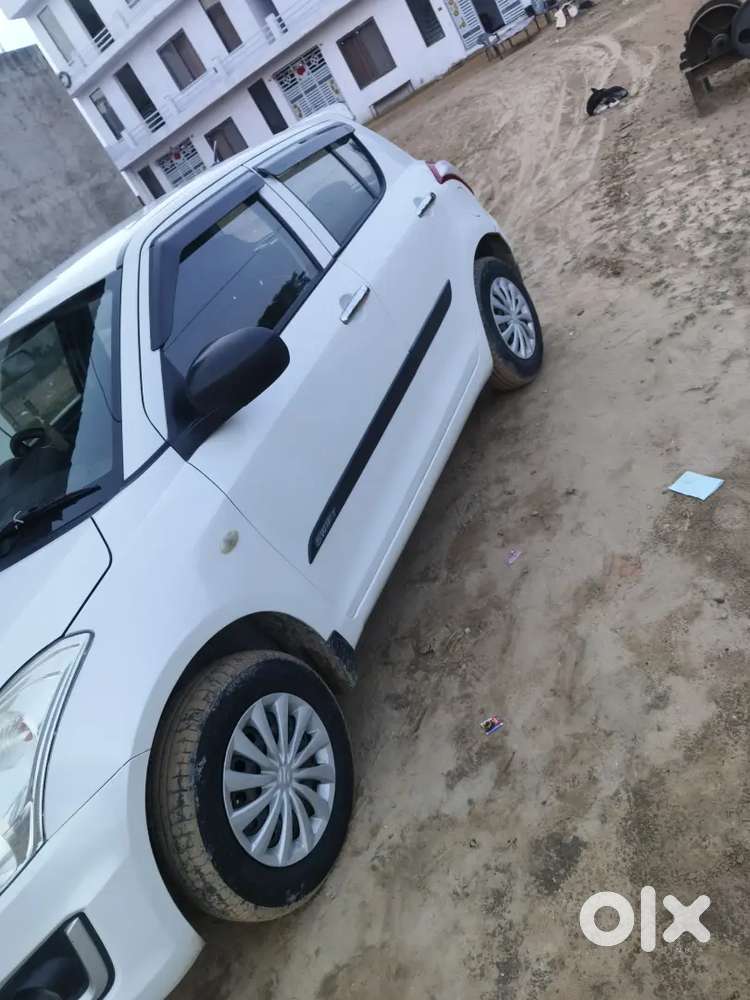 Maruti Suzuki Swift 2016 Diesel 61800 Km Driven