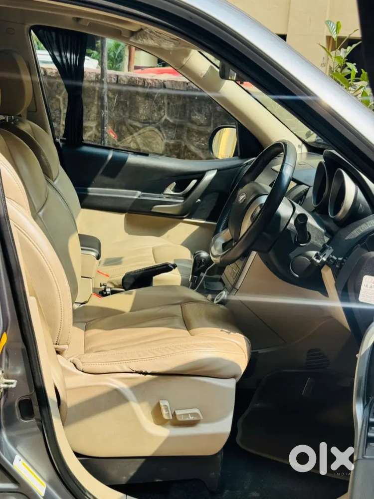 Doctor Owned Mahindra Xuv500 D-auto 2017 Good Condition 61000 Km Only