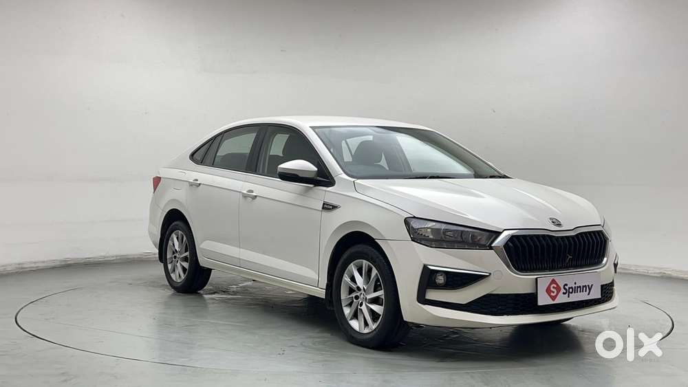 Skoda Slavia Ambition 1.0l Tsi Mt, 2022, Petrol