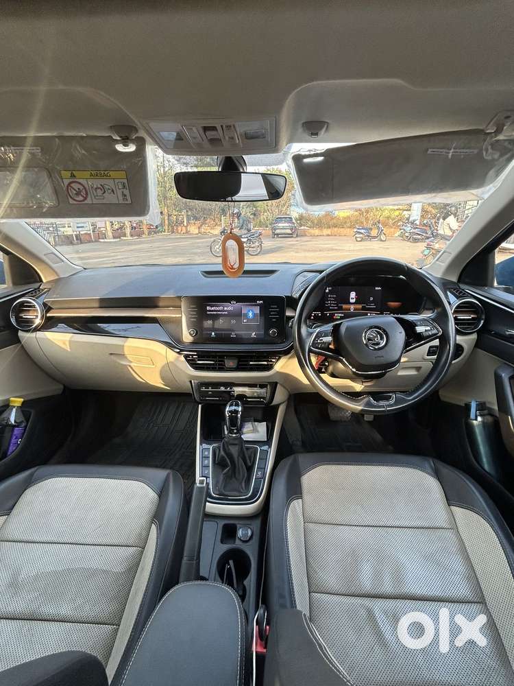 Skoda Slavia 1.0 Tsi Style At, 2022, Petrol