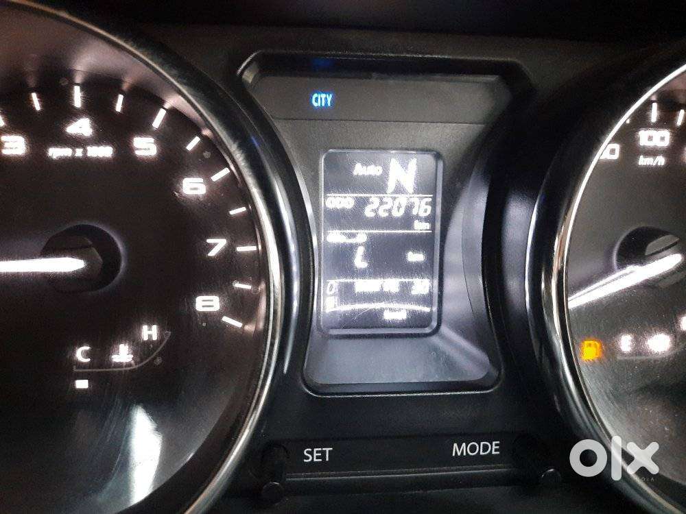 Tata Nexon 1.2 Revotron Xza Plus Dualtone, 2018, Petrol