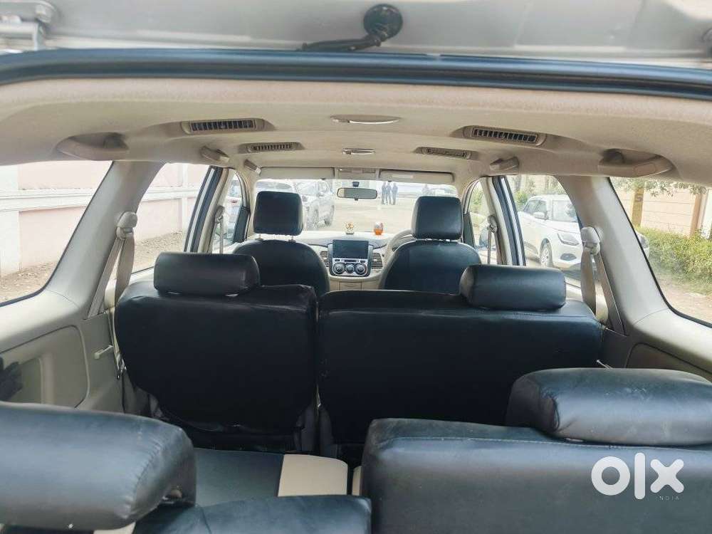 Toyota Innova 2.5 G (diesel) 8 Seater, 2013, Diesel