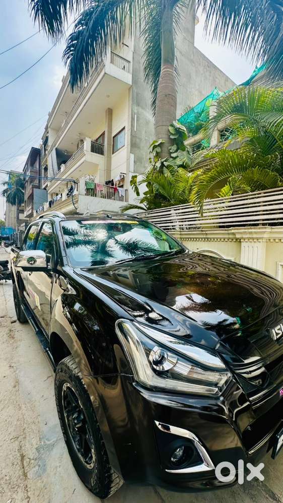 Isuzu D-max V-cross 2016
