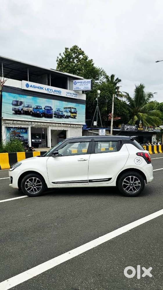 Maruti Suzuki Swift Zxi Plus Amt Dual Tone, 2023, Petrol