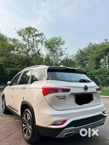 Mg Hector Plus 1.5 Sharp Turbo Cvt 6 Str, 2022, Petrol