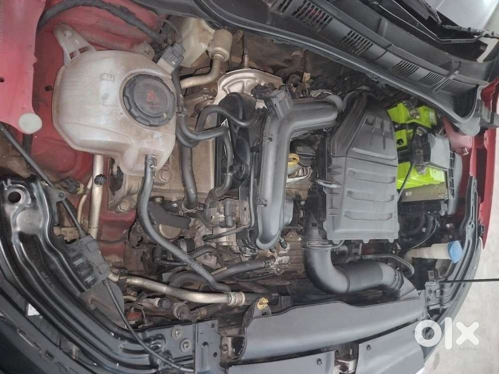 Skoda Slavia Ambition 1.0l Tsi At, 2022, Petrol