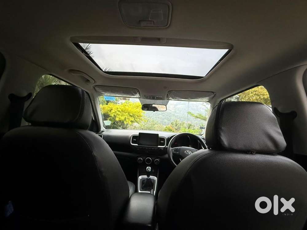 Hyundai Venue Sx Diesel 2020 / Single Owner / Full Service