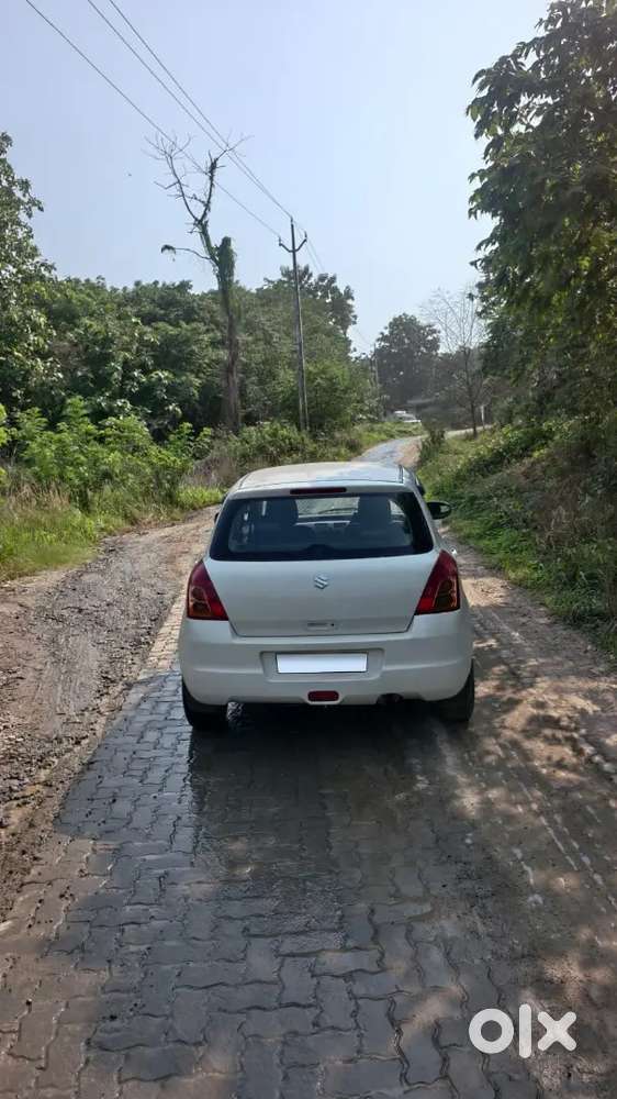 Maruti Suzuki Swift 2010 Diesel 115000 Km Driven