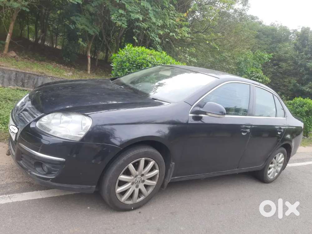 Vw Jetta Highline Diesel Less Used Showroom Track,tyres Good, Chill Ac
