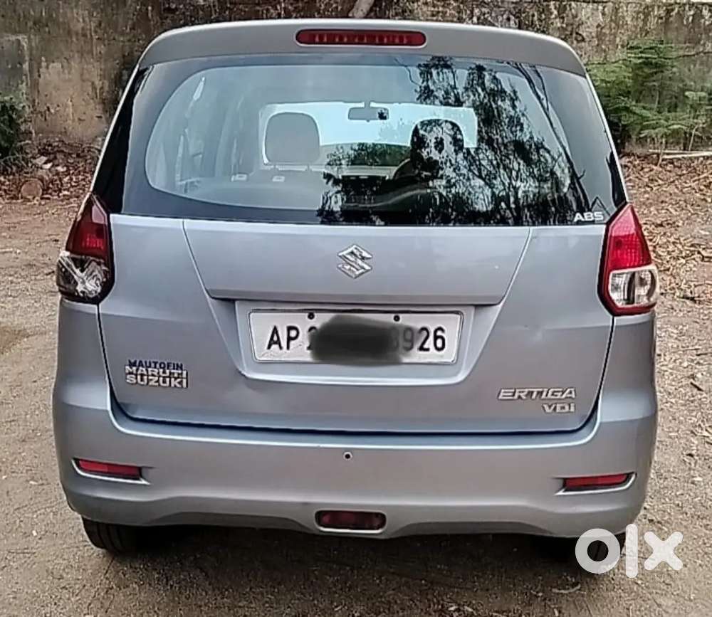 Ertiga Vdi October 2012 Model Is Very Good Condition Show Room Record