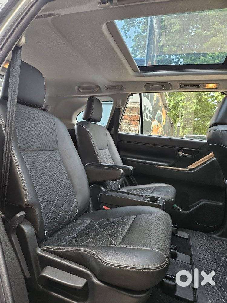 Maruti Suzuki Invicto Alpha Plus 7str, 2023, Petrol