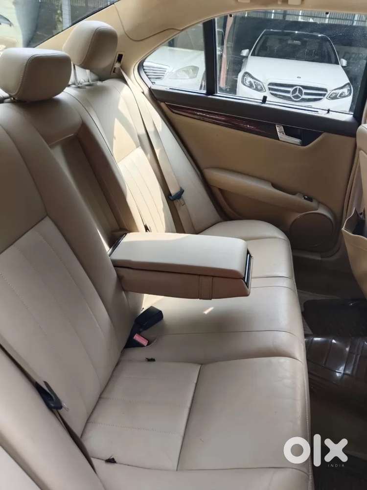 Mercedes-benz C-class 200 K Elegance Mt, 2010, Petrol