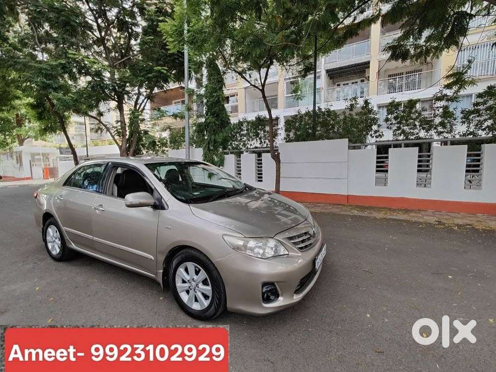 Toyota Corolla Altis Facelift, 2014, Petrol
