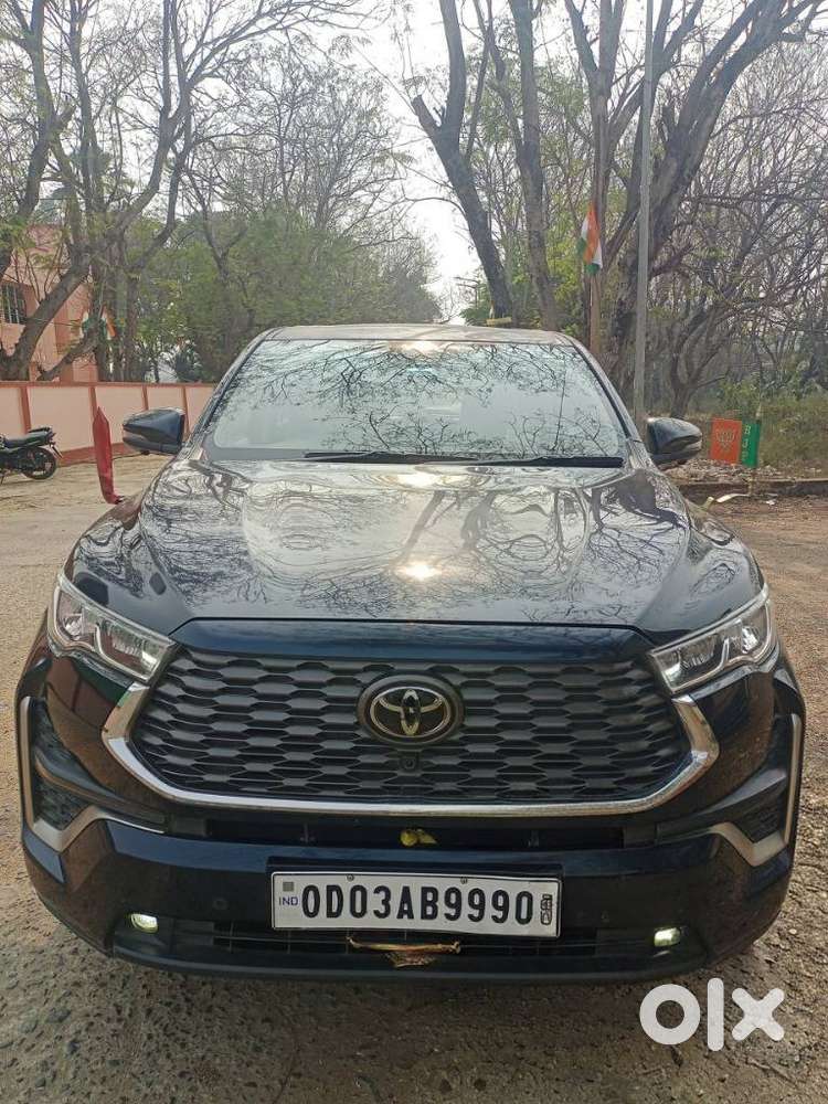 Toyota Innova Hycross 2.0 Zx (o) Hybrid 7 Str, 2024, Petrol