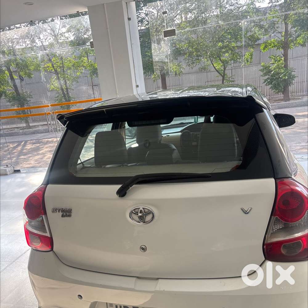 Toyota Etios Liva 1.2 V, 2018, Petrol