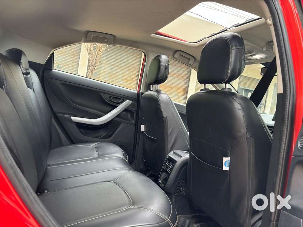 Tata Nexon 1.5 Revotorq Xma Plus (s) Amt, 2022, Diesel