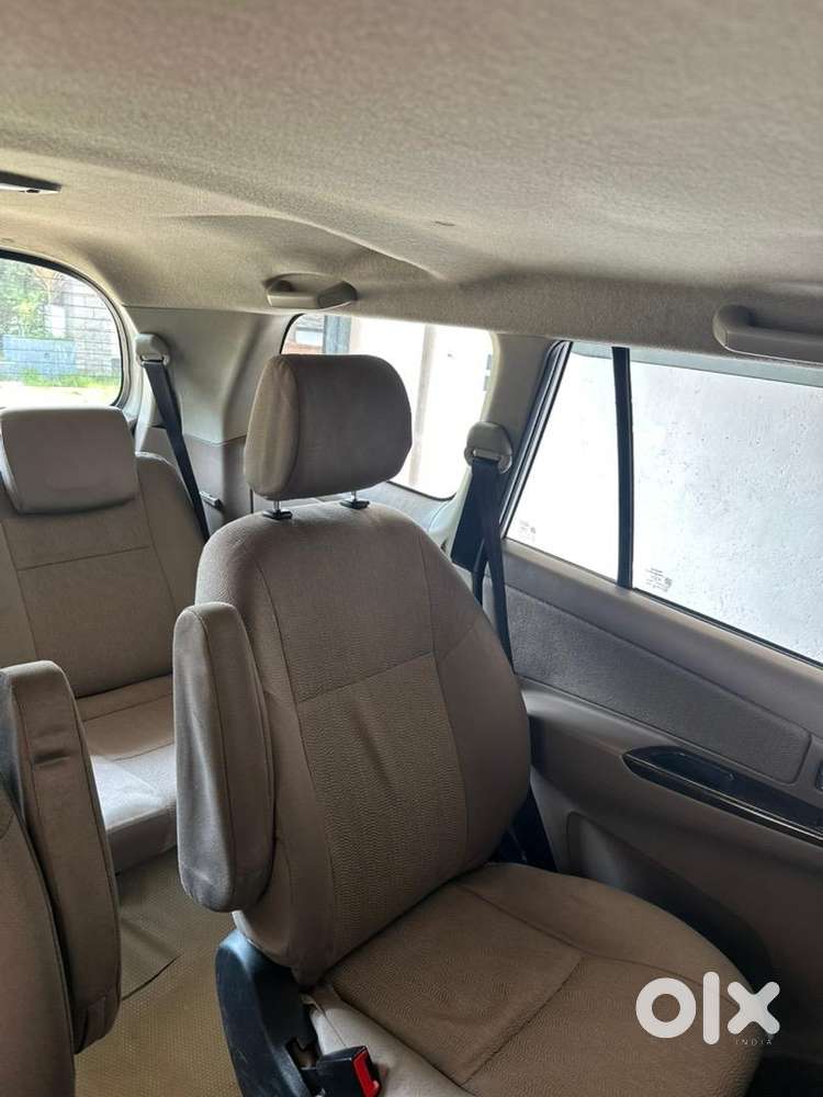 Toyota Innova (2015)