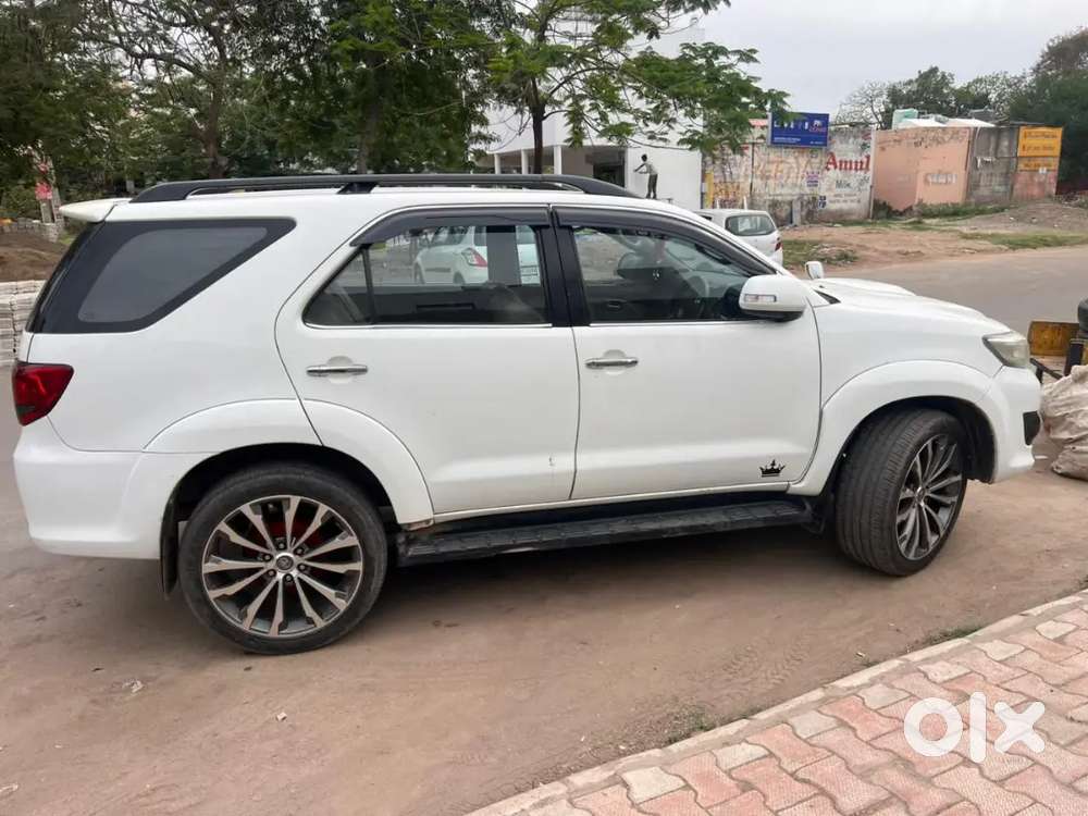 Toyota Fortuner 2014 Diesel 113000 Km Driven