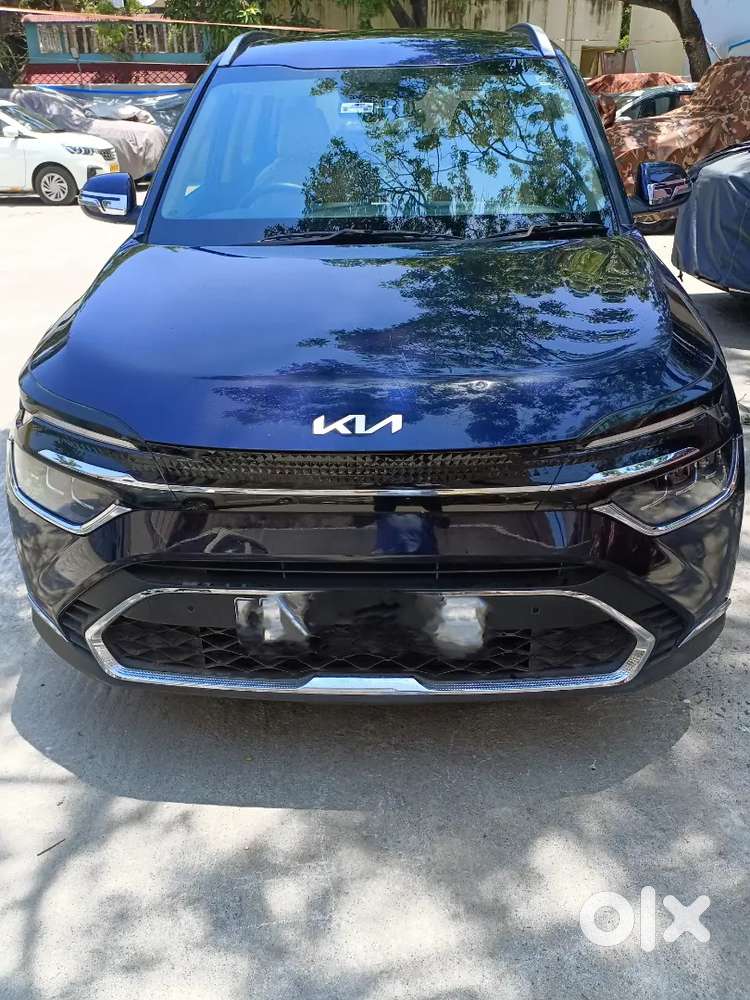 Kia Carens 2024 Petrol 14000 Km Driven
