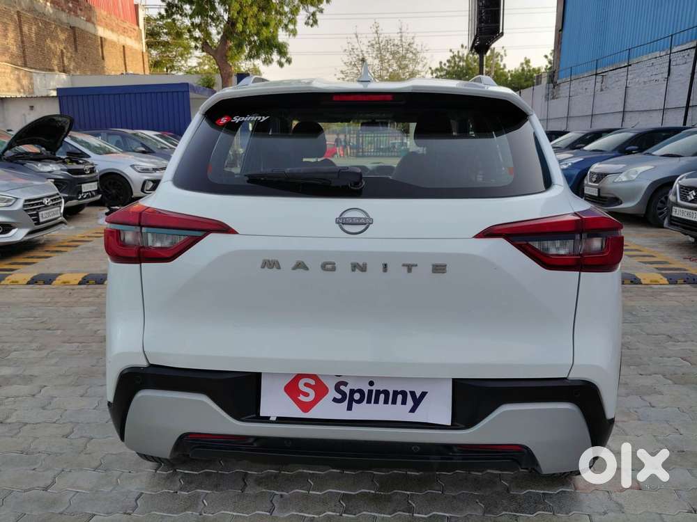 Nissan Magnite 1.0 Xv, 2022, Petrol